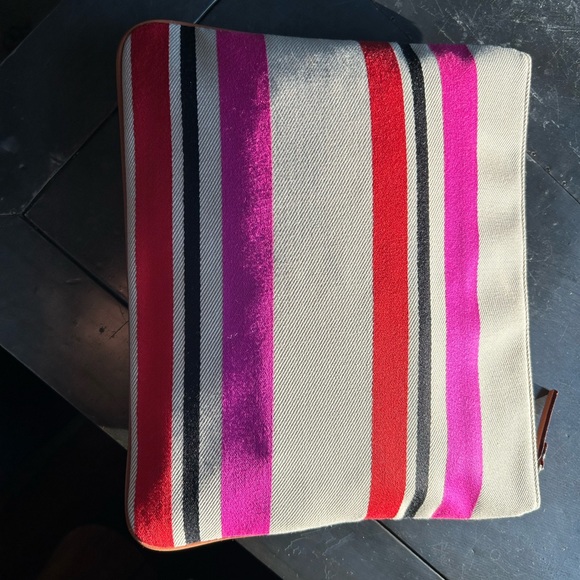 Kate Spade striped clutch bag. - Picture 2 of 5